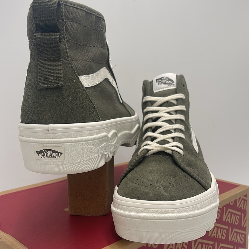 Vans WMNS Sentry Sk8-Hi Kalamata
VN0A5KY5BXV Sneakers - Picture 8 of 16